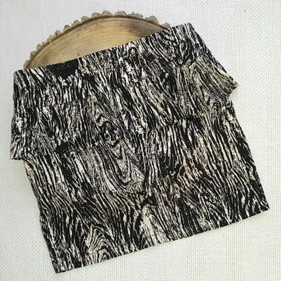 Anthropologie Hazel Peplum Mini Skirt Black and Cream Women's Large - Picture 4 of 6